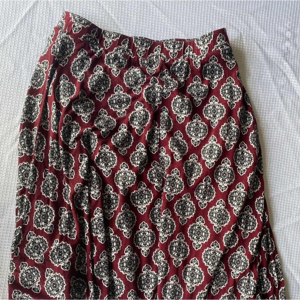 Medium Floral Knee Length Skirt